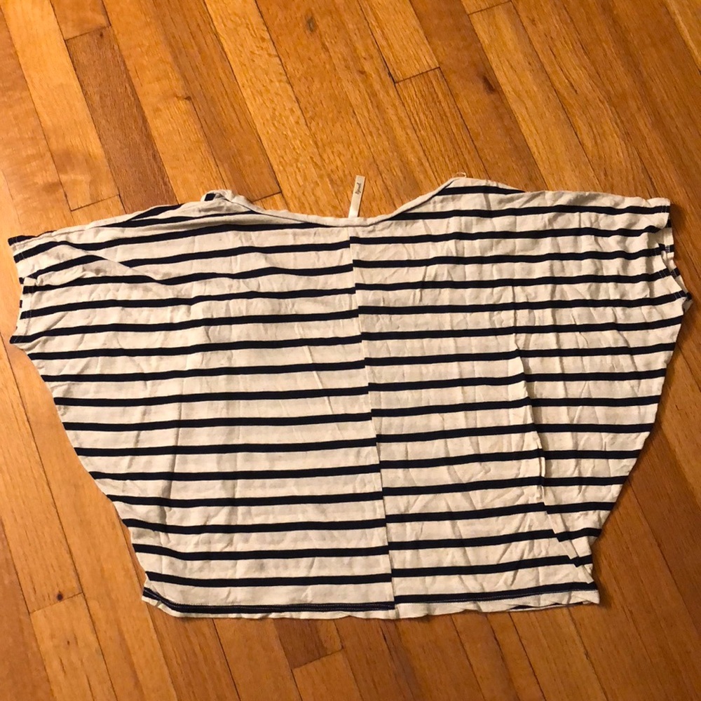 Crop top - Picture 3 of 3